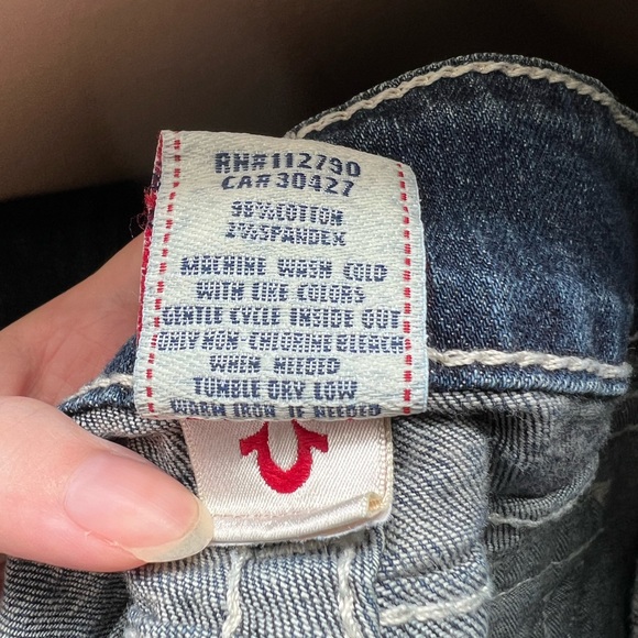 Gently Worn True Religion Skinny Jeans. - Picture 5 of 10